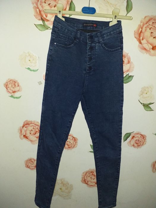 Джинси скінні 25 розмір