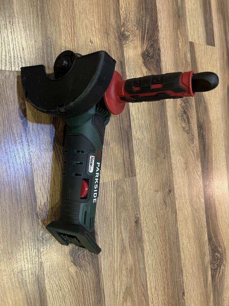 Szlifierka kątowa Parkside PWSA 20-Li D4 20 V