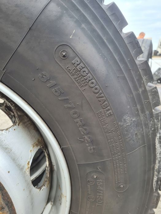 Opona koło z felgą tył Bridgestone R Drive 001 Plus 315/70 R 22.5…