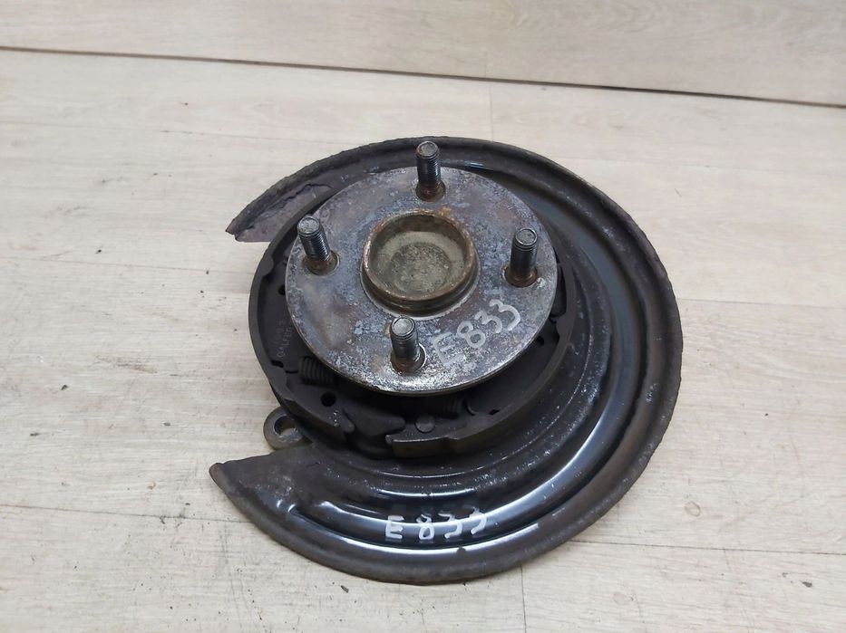 Toyota Corolla E12 osłona tarczy kotwicznej tył piasta 1,4 1,6 vvti PRAWA