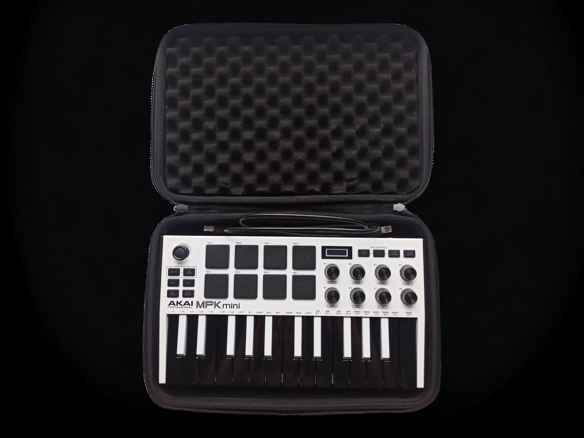 MIDI клавиатура Akai MPK MINI MK3 White