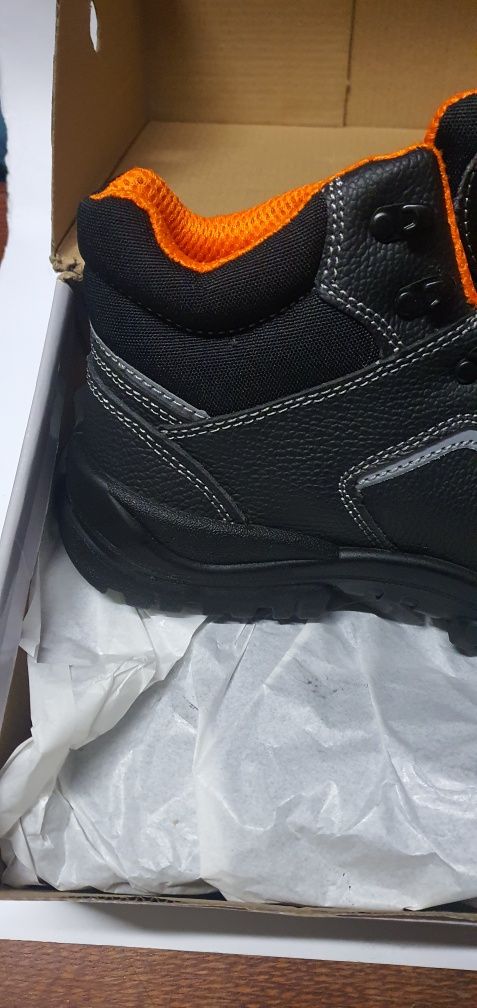 Buty robocze Bearfield trzewik zimowy R02 S3 rozm 43