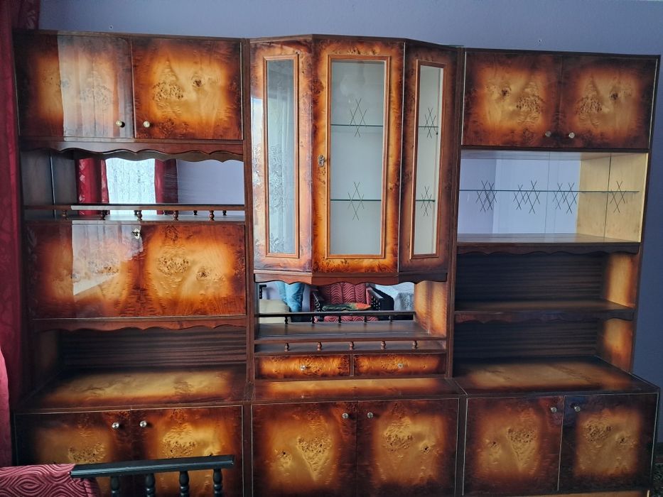 Meble pokojowe regał