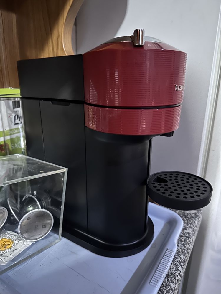 Máquina de café Nespresso Vertuo