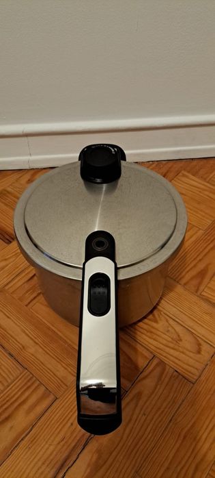 Panela de Pressão do IKEA