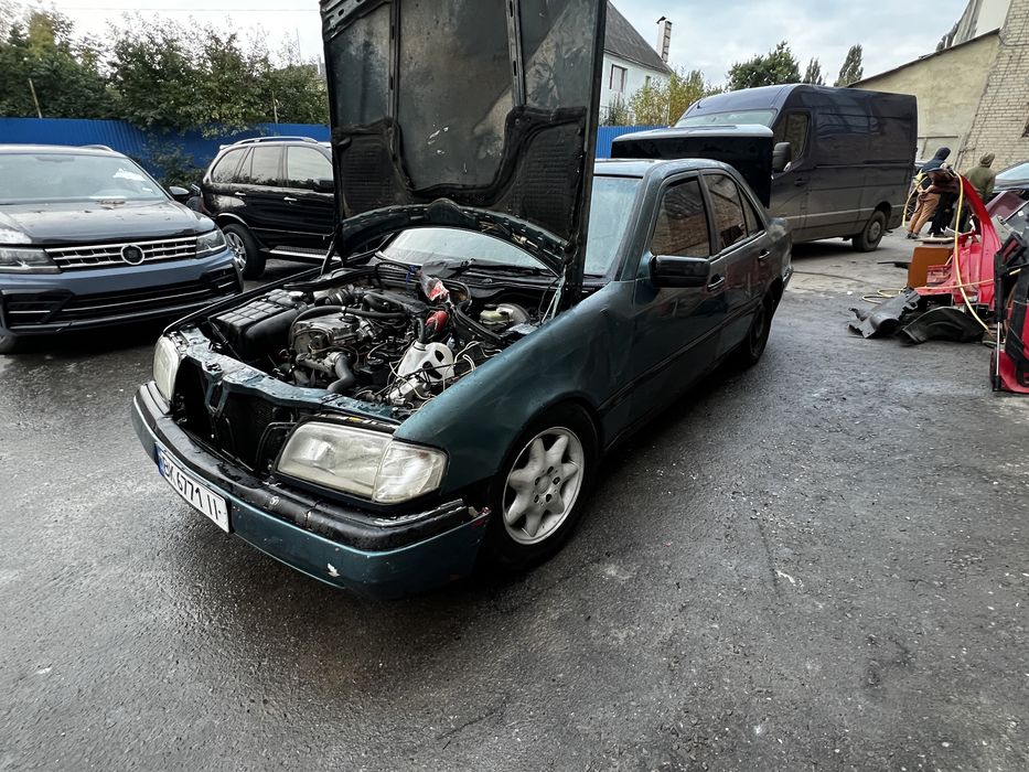 Mercedes-Benz C-Class с 180