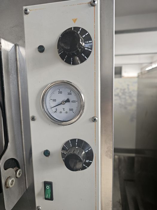 Forno de pizza elétrico