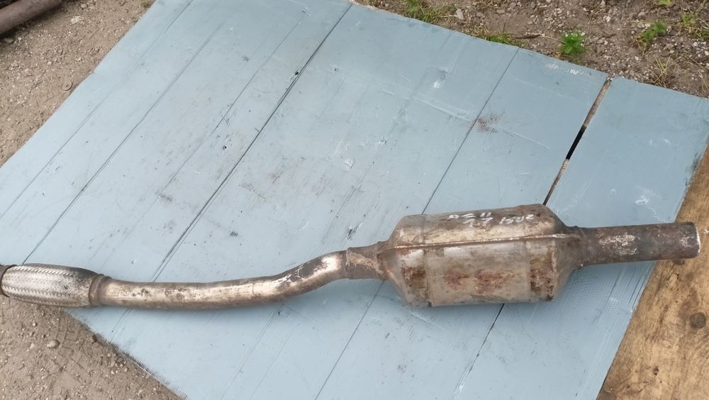 Opel Astra ll 1,7 Isuzu rura do kolektora z tłumikiem drgań