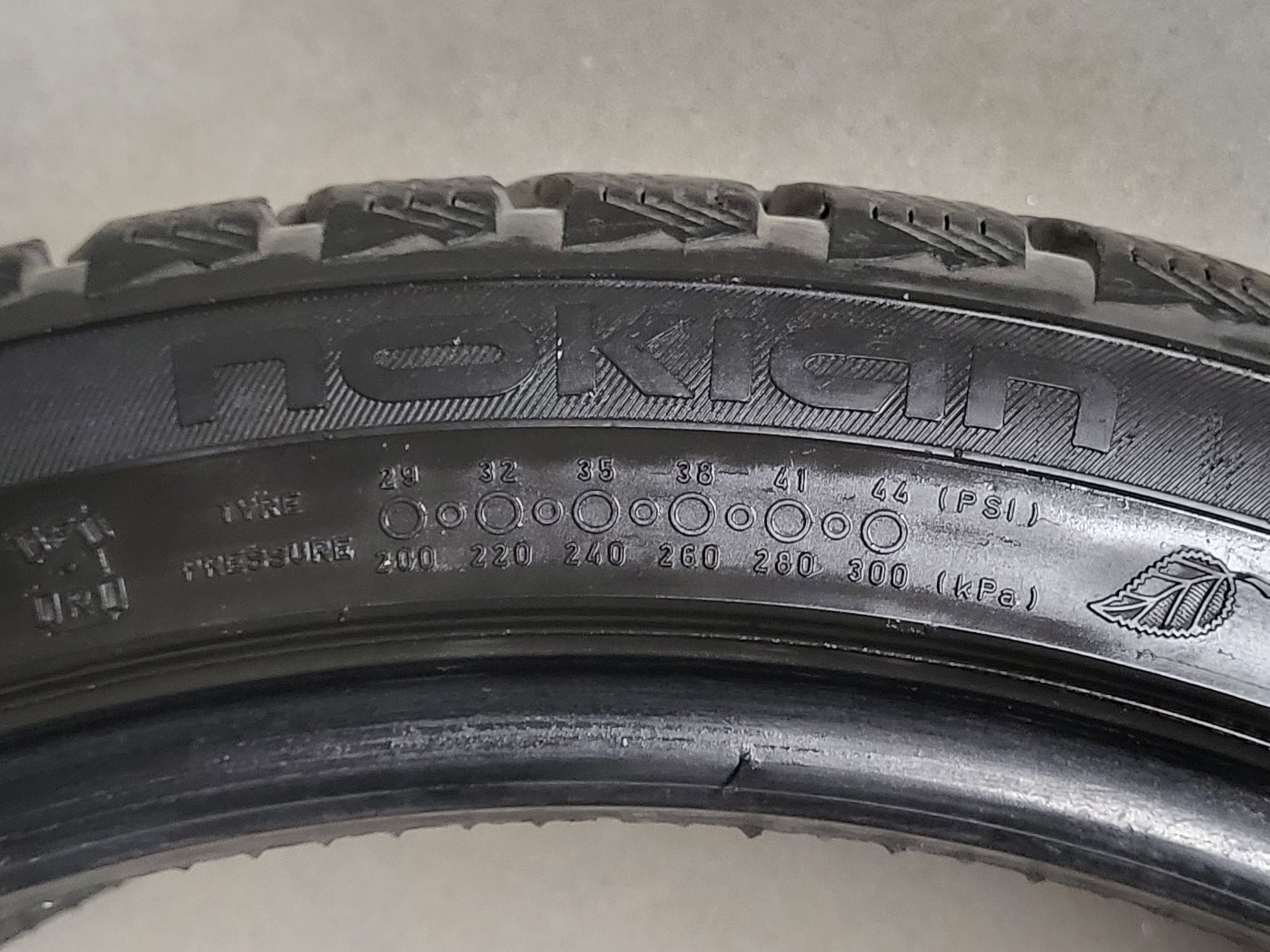 Nokian WR D4 opony zimowe 225/40/18