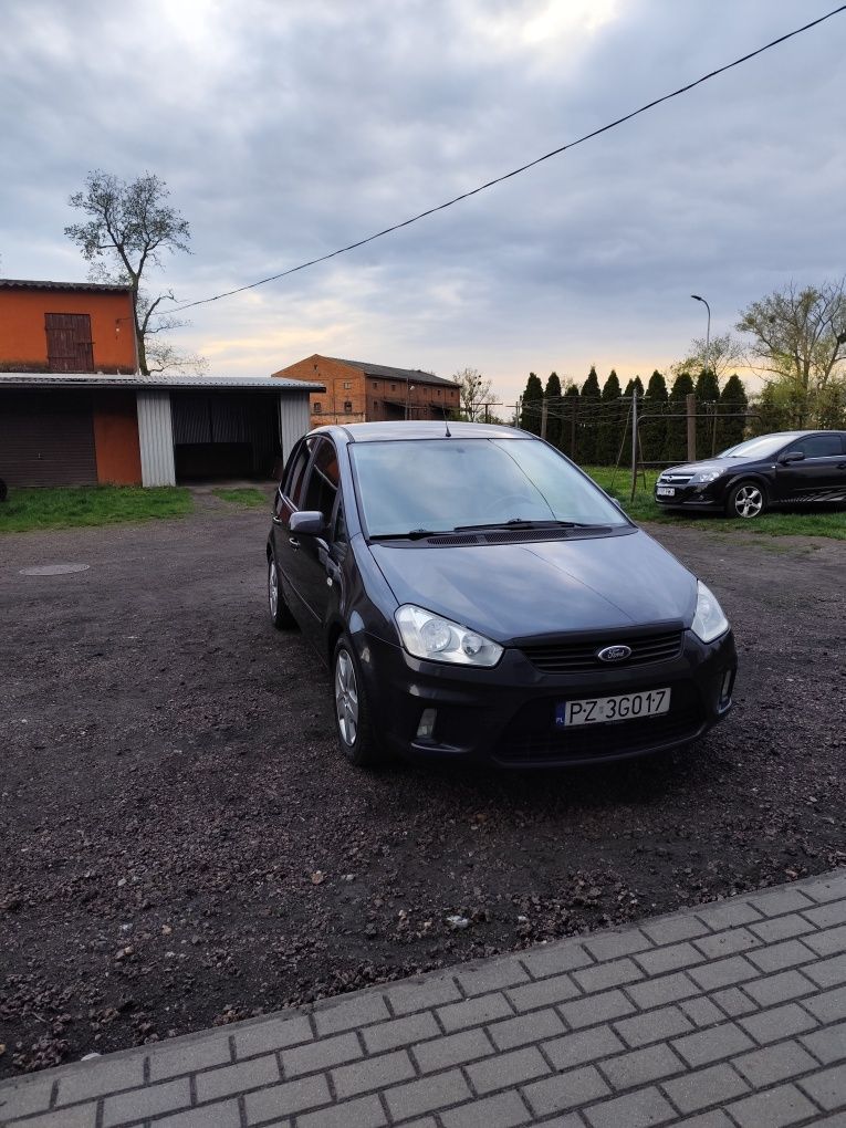 Auto wielozadaniowe nowe hamulce i rozrząd
