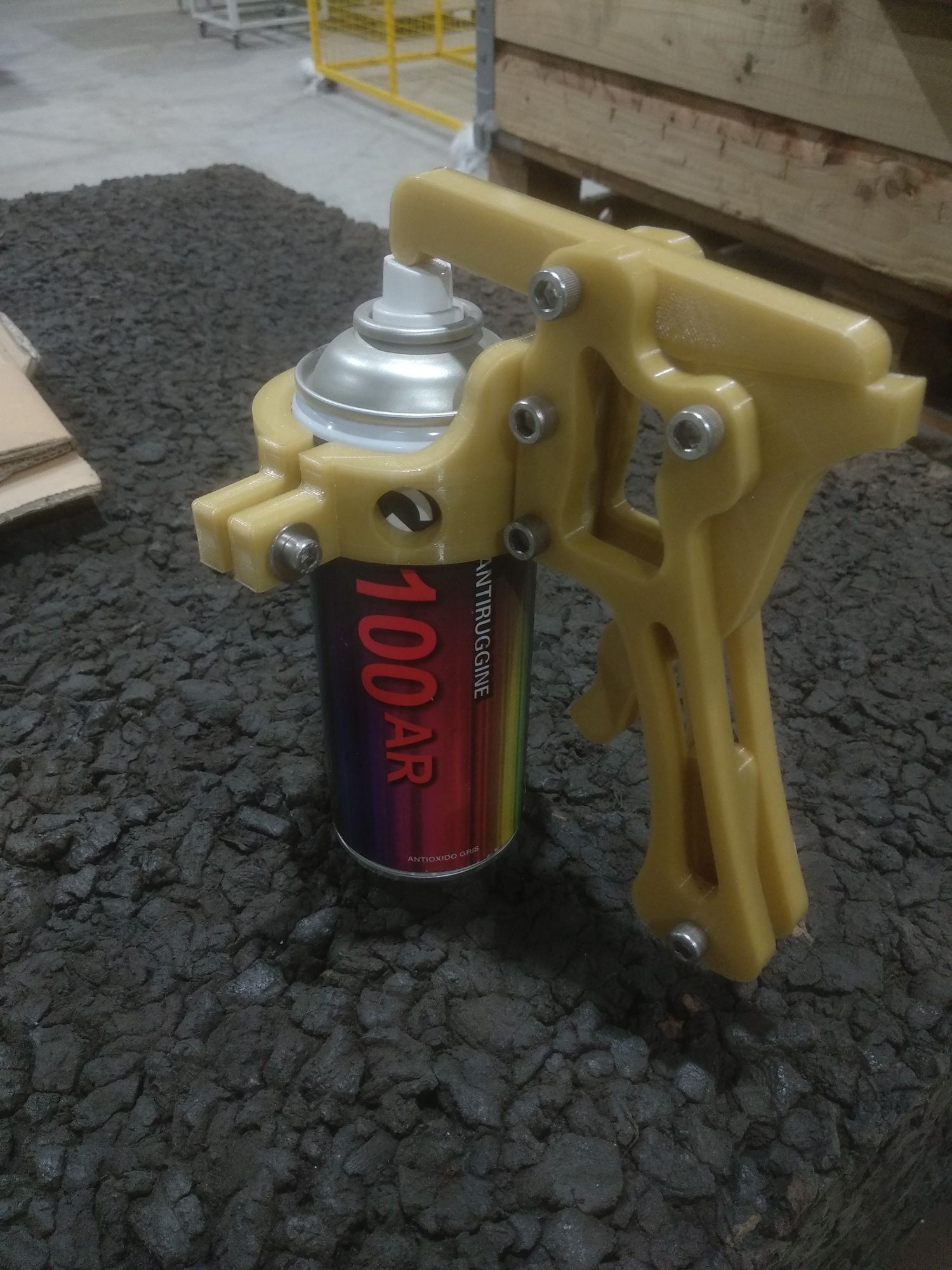 Pistola universal portátil para latas de Spray