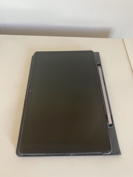 Tablet Lenovo M10 Plus 3a geração (com caneta e capa)