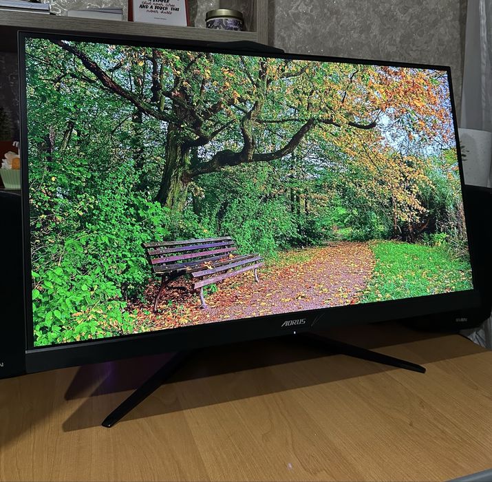 Aorus FI27Q Gigabyte монітор