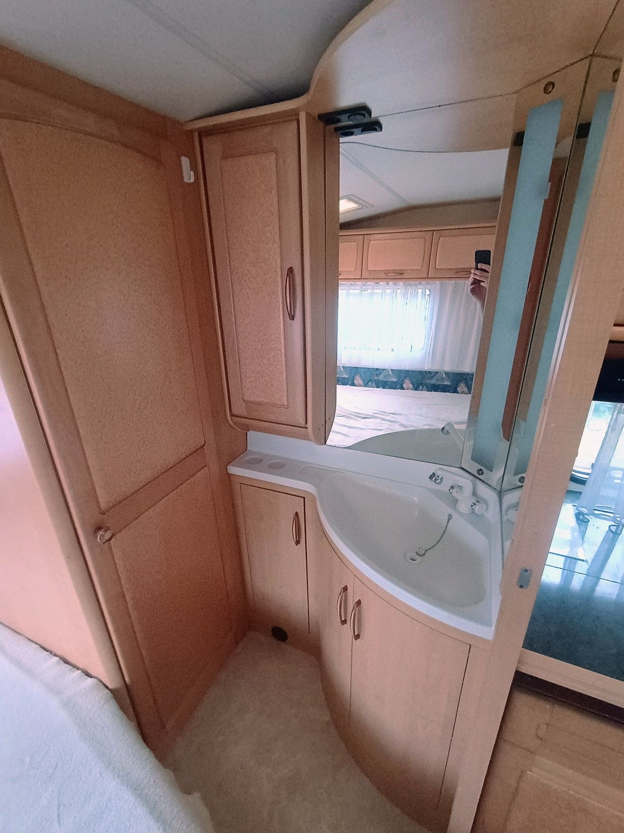 Przyczepa kempingowa kamping HOBBY EASY 460SF 15 lat w jednych rękach