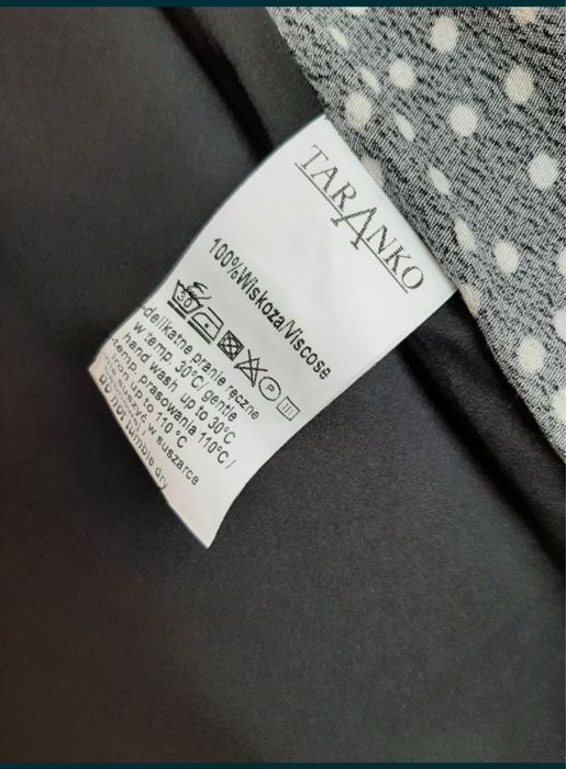 Czarna sukienka w kropki Taranko 36