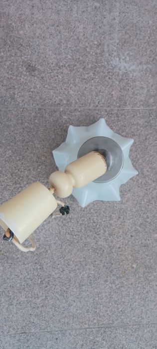 Lampa sufitowa kwiatek szklana sprawna z zarówką