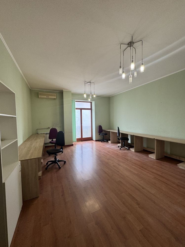 Сдам Офис 126м2 П.Поле, ЖК Азарин, пер. Отакара Яроша,16Б