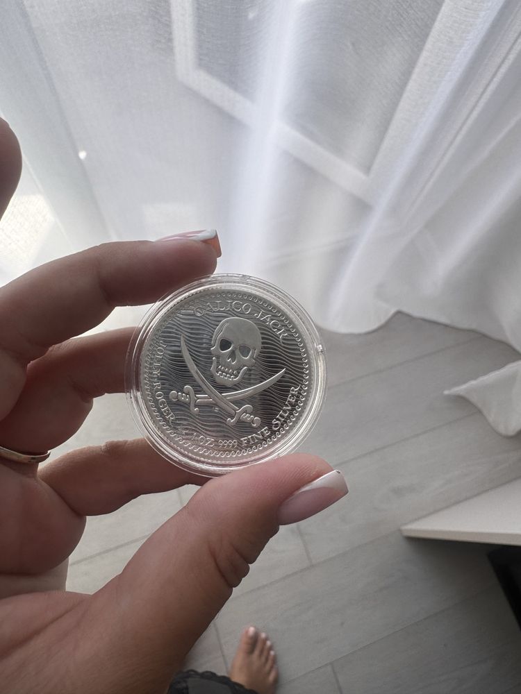 Серебряная монета Niue 2$ “Calico Jack” 2022 (1 унция, 31.1 г)
