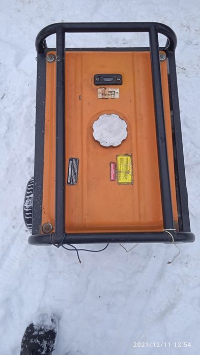 Бензогенератор б/у