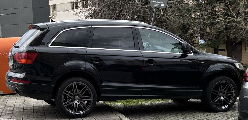 Audi Q7 3.0 Tdi V6 S Line * 7 lugares * IUC: 72€