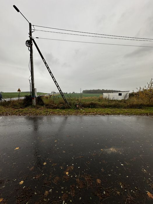 Sprzedam dzialke budowlana o powierzchni 40 ar