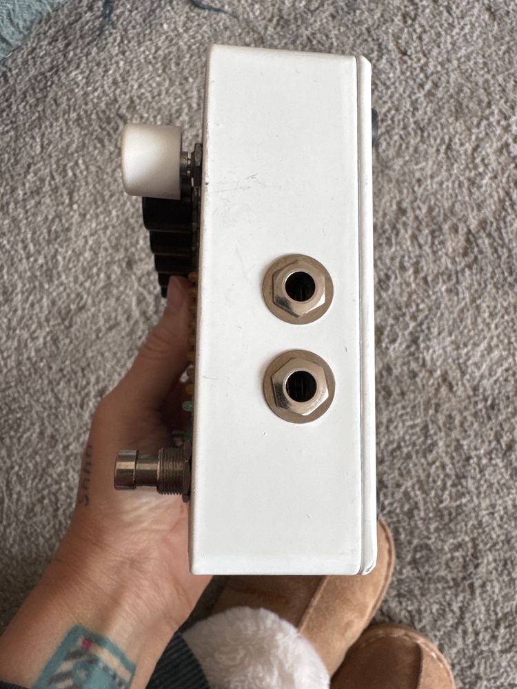 Pedal de Reverb Stereo Electro-Harmonix