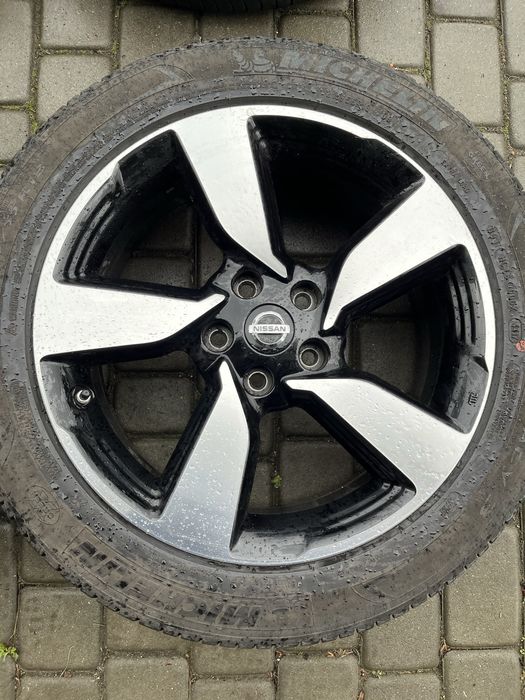 Alufelgi 5x114,3 18 cali Nissan Qashqai J11 X-trail opony 215/55/18