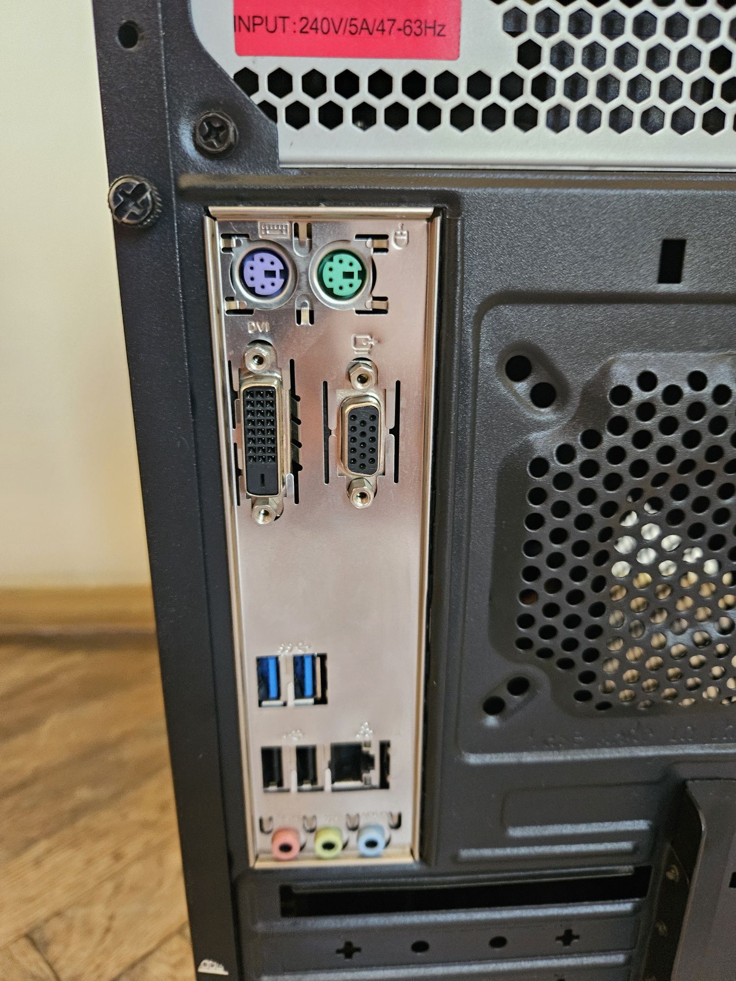 Системний блок Pentium Gold G5400/DDR4 4Gb/Intel UHD/SSD 120gb/Win 10