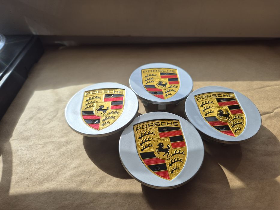 Dekielki kołpaki w alu felgę do Porsche srebne złote logo średl 64/49m
