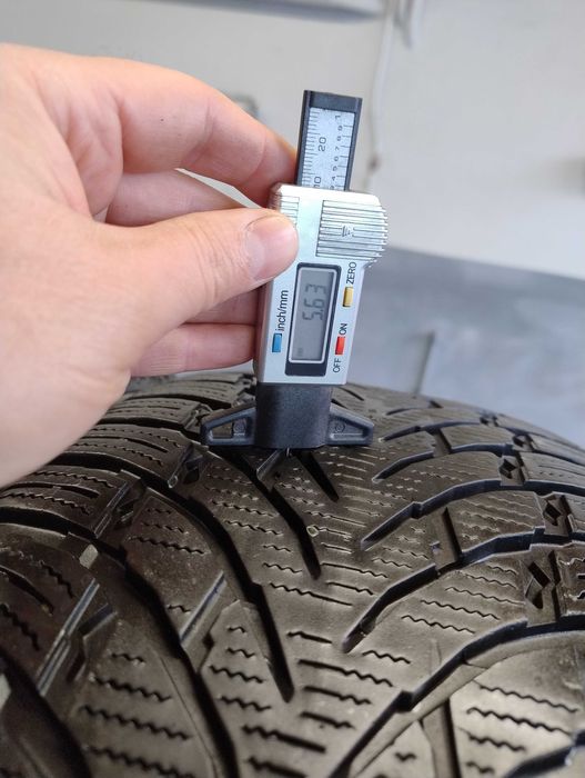 Nokian TYRES VR Suv 4, 245/50/19 Komplet Zima 21r.