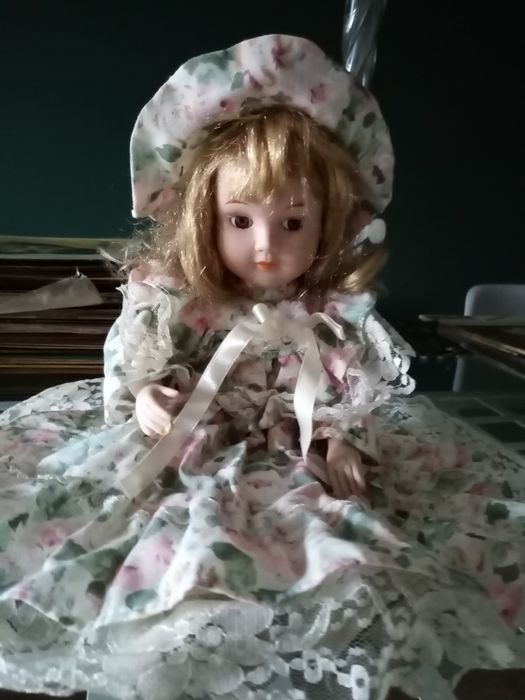 Boneca porcelana dos anos 80