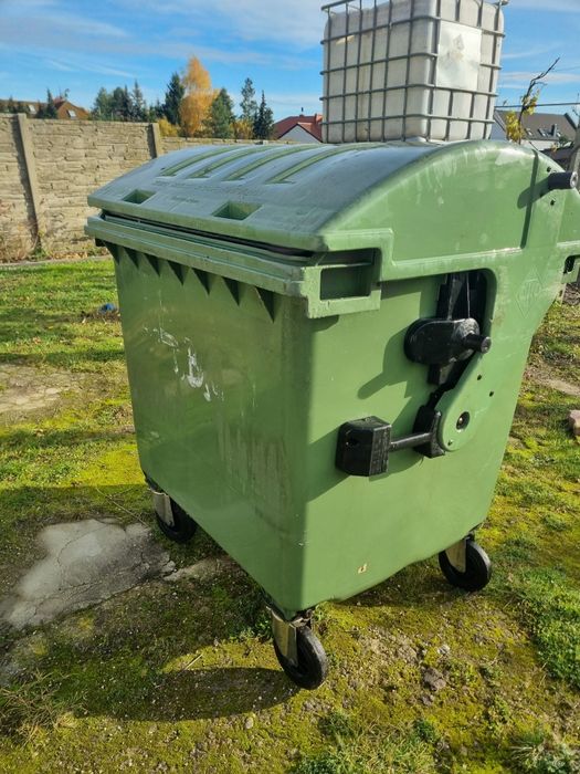 Kosz , pojemnik 1100 l, kontener stan bdb