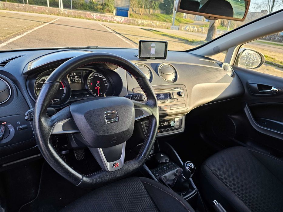 Seat Ibiza Sport Coupé FR 1.2TSi 90cv Edição 30 Anos Ibiza