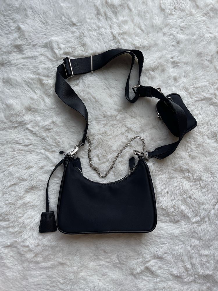Torebka torba Prada Re-Edition 2005 Re-Nylon