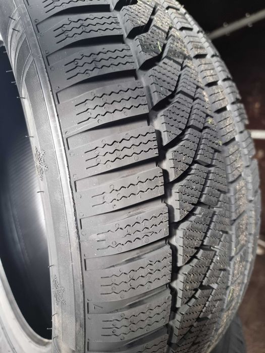 Opona 225/50R17 98V  SNOWMASTER 2 M+S  Petlas Zima