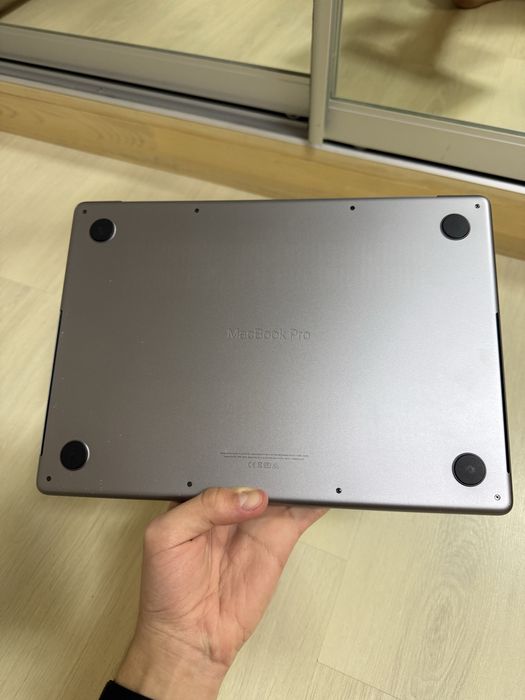 Macbook Pro 14 16 512 m1 pro без блокувань