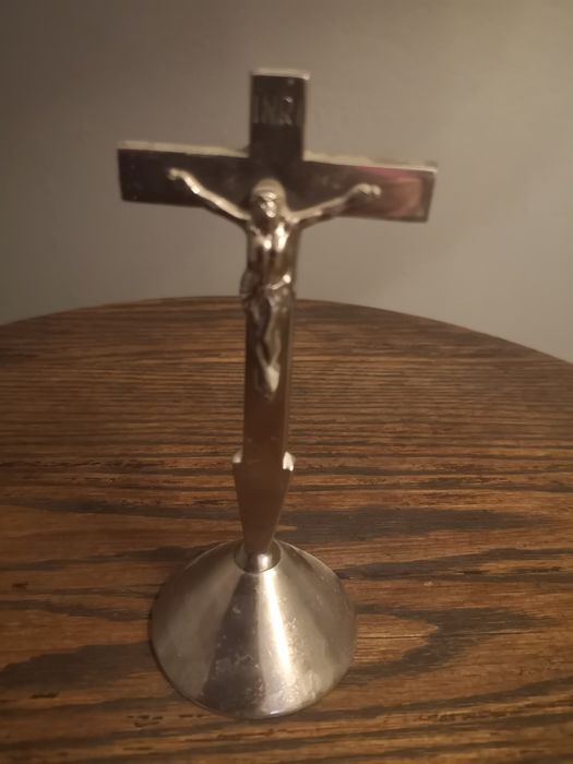 Krzyż metalowy wys. 16 cm.