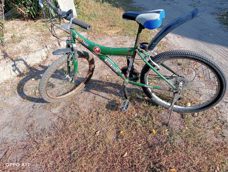 Продам б/у спортивный подростковый велосипед.