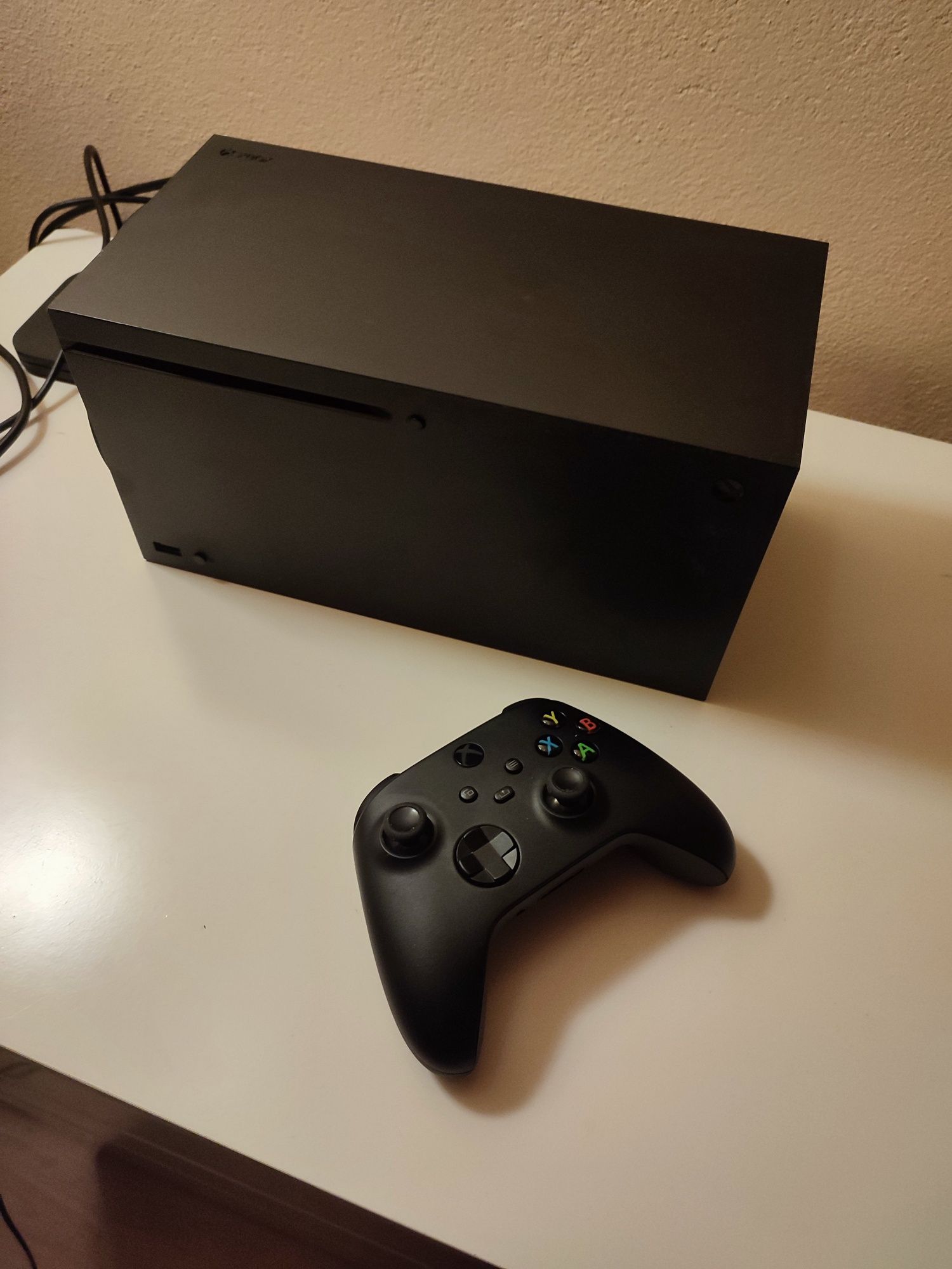 Xbox series X + pad na gwarancji
