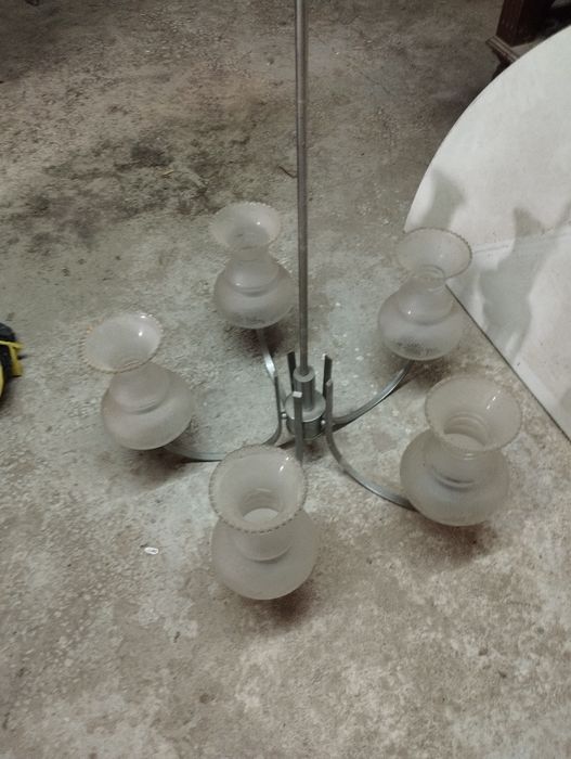 Aquecedor a gás candeeiros e espelhos com luz