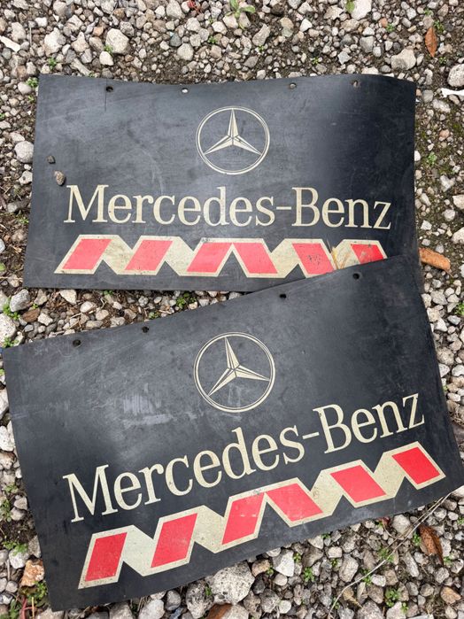 Бризговики Mersedes Benz. Розмір 26х46 см