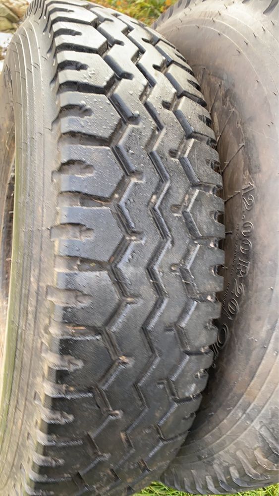 Колеса шини 12 00r20 ..320-508 ..18 слойні