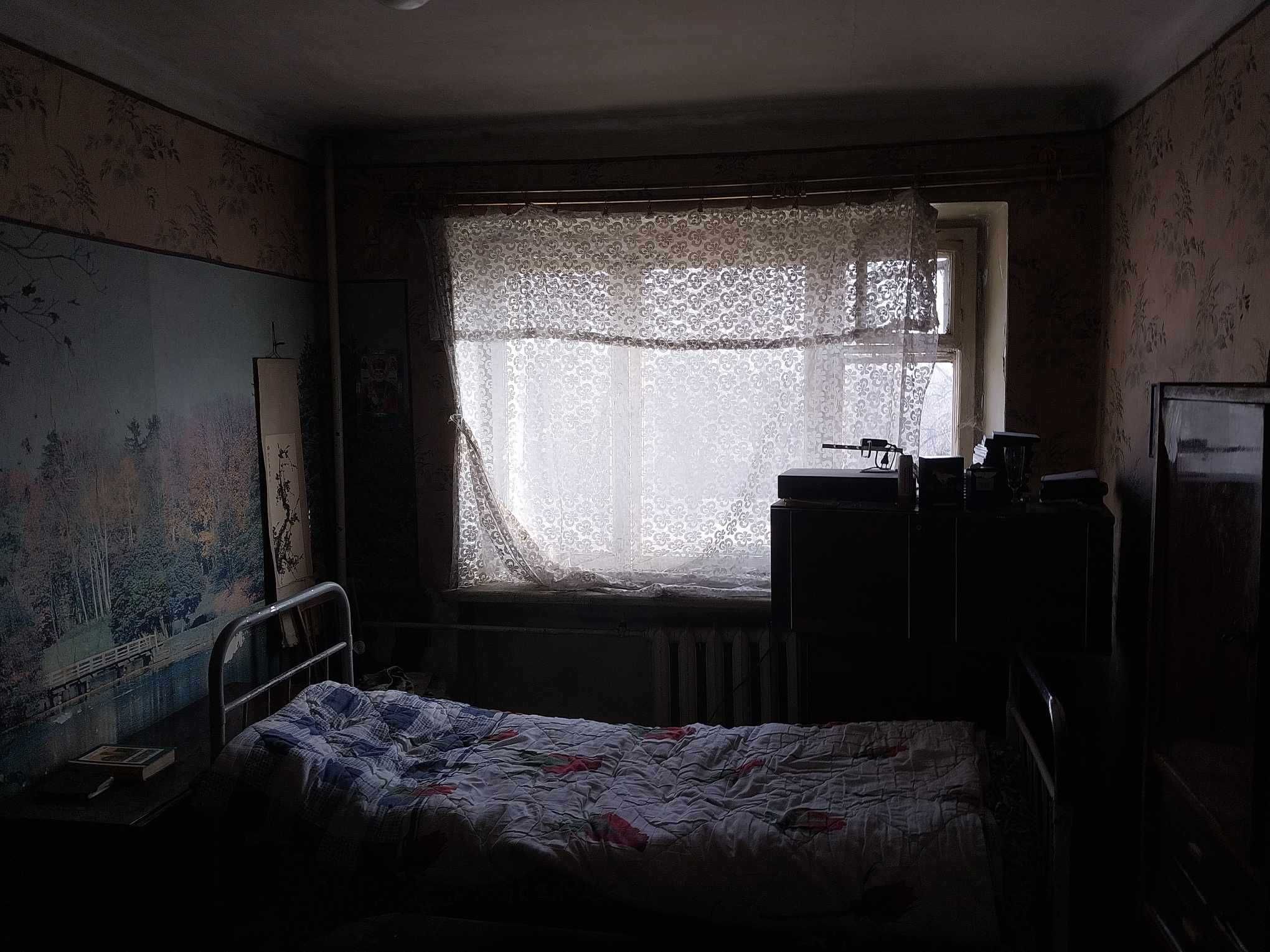 Продається секція 2 кімнати гуртожитку, р - н Центр не кутова