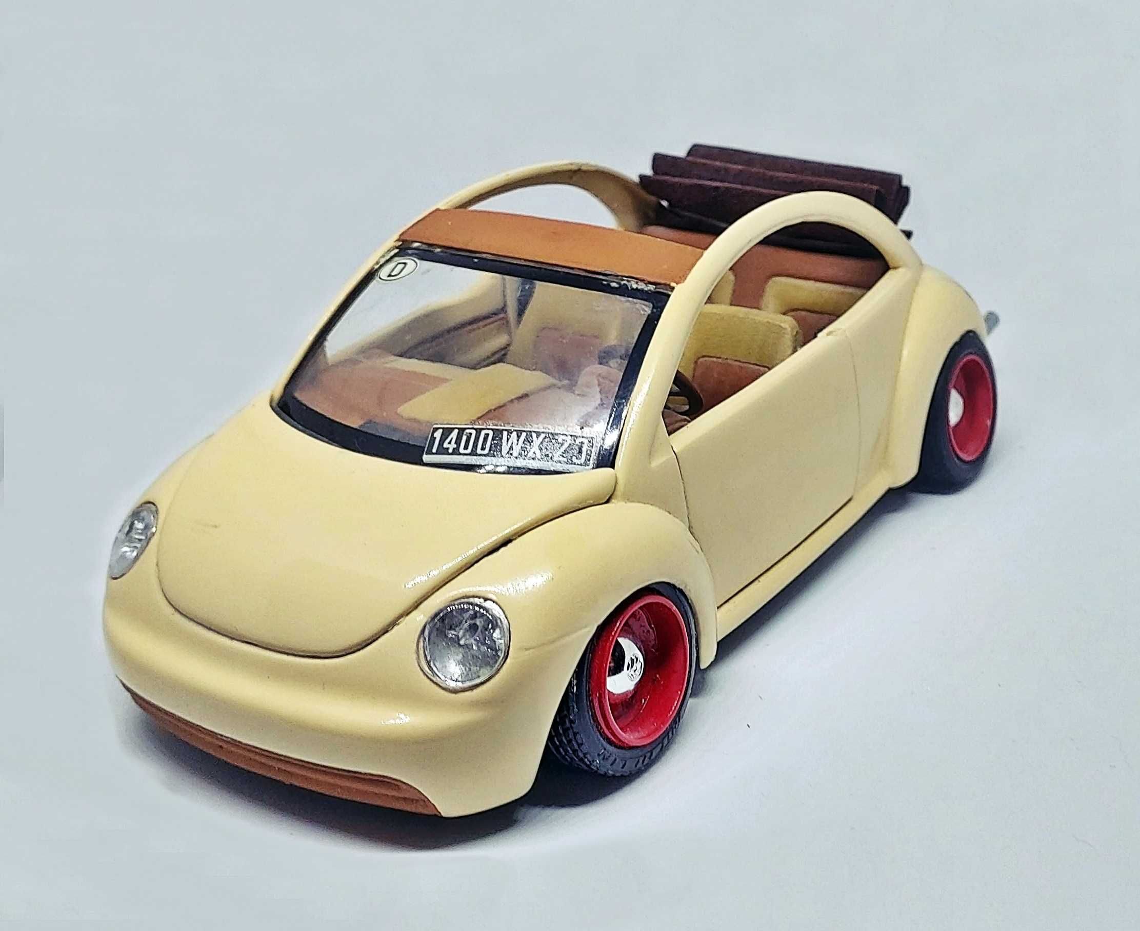 Volkswagen New Beetle Hawaii Custom 1:24