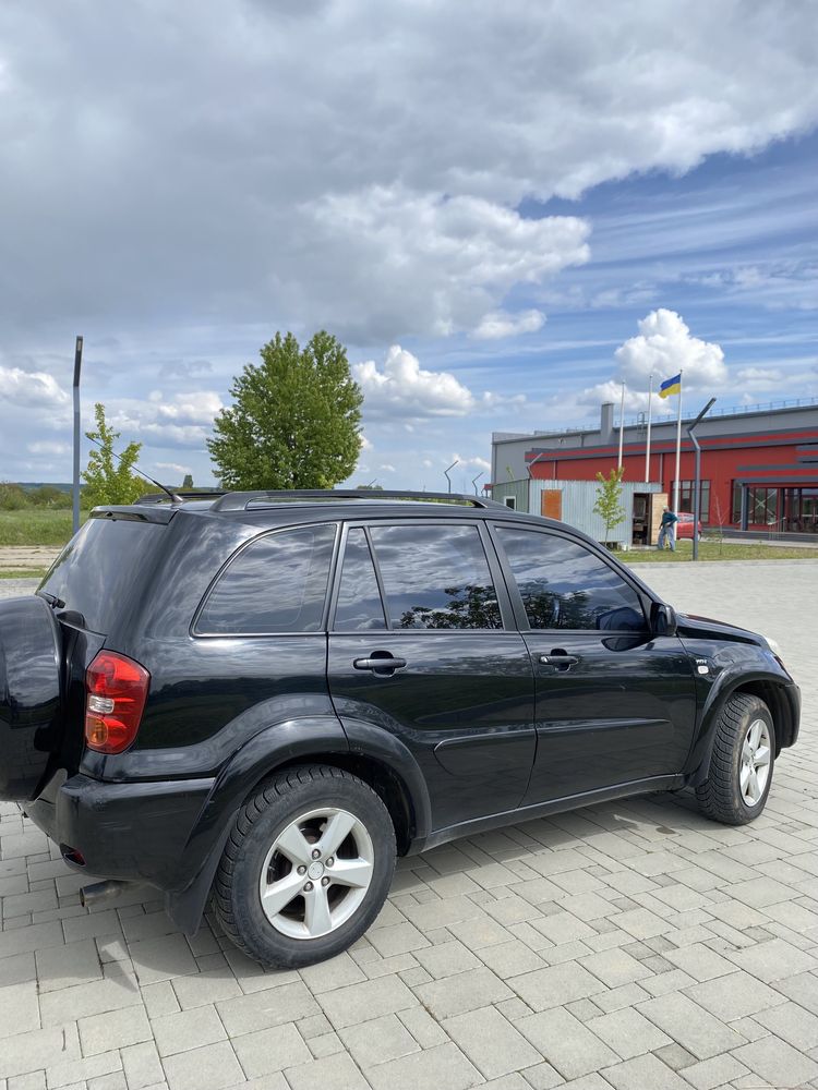 Toyota RAV 4 2004 2.0