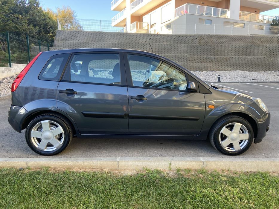 Fiesta 2008 • 1.25 Zetec 75 cv • Multimidia • Imaculado Todos Níveis