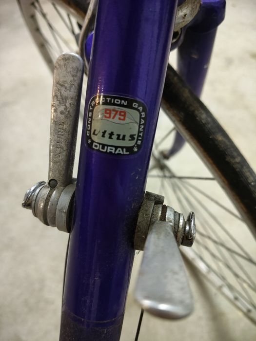 Bicicleta de ciclismo clássica Vitus 979