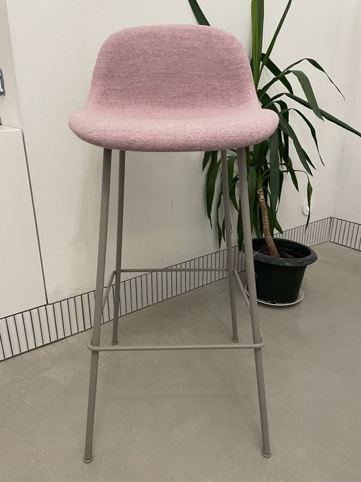 Hoker krzesło stołek do wyspy muuto fiber pink hay audo normann nowe