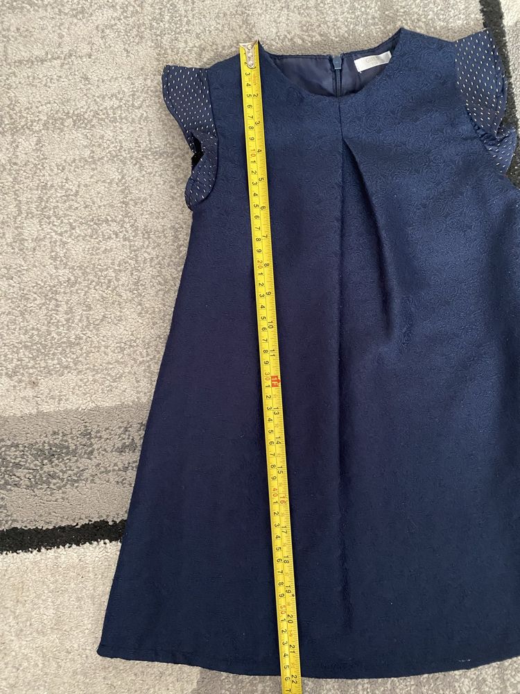 Granatowa, elegancka sukienka r.110 dla dziewczynki