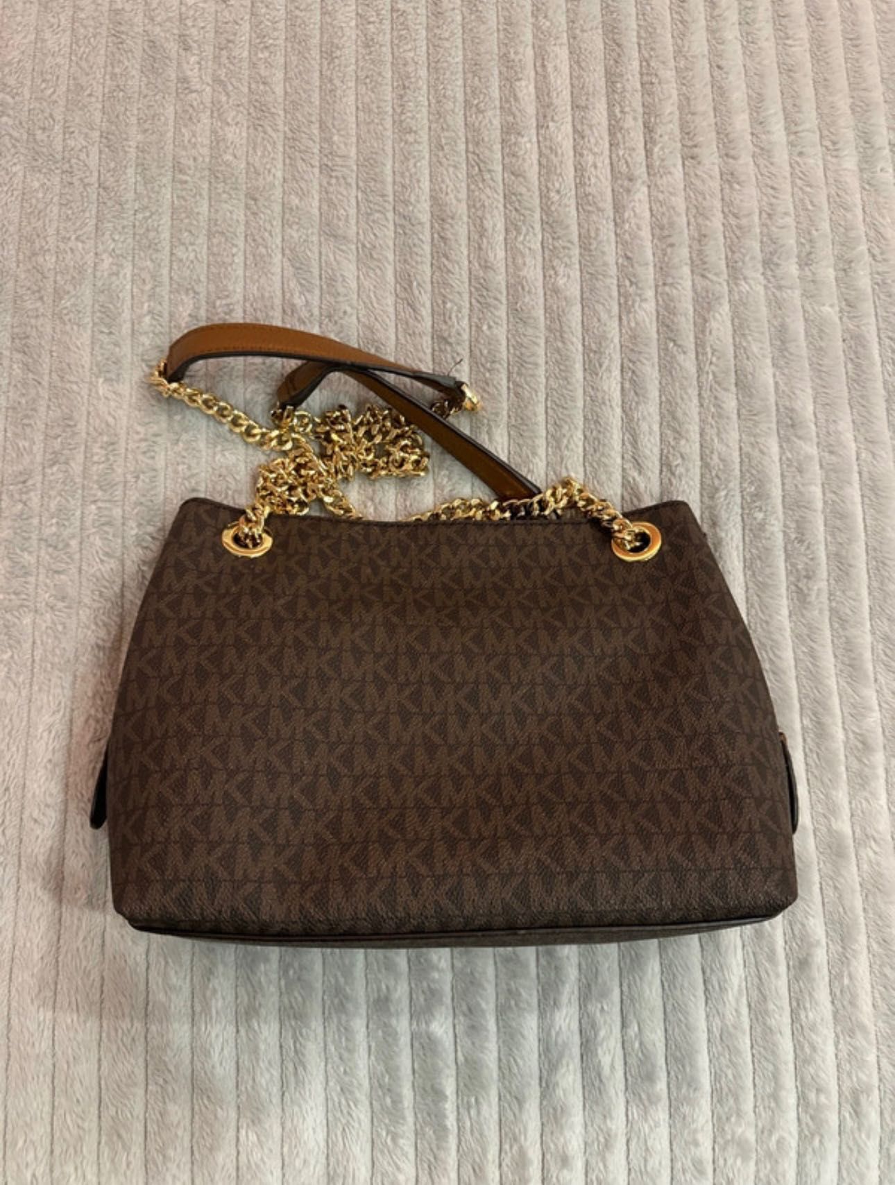 Mala Michael Kors